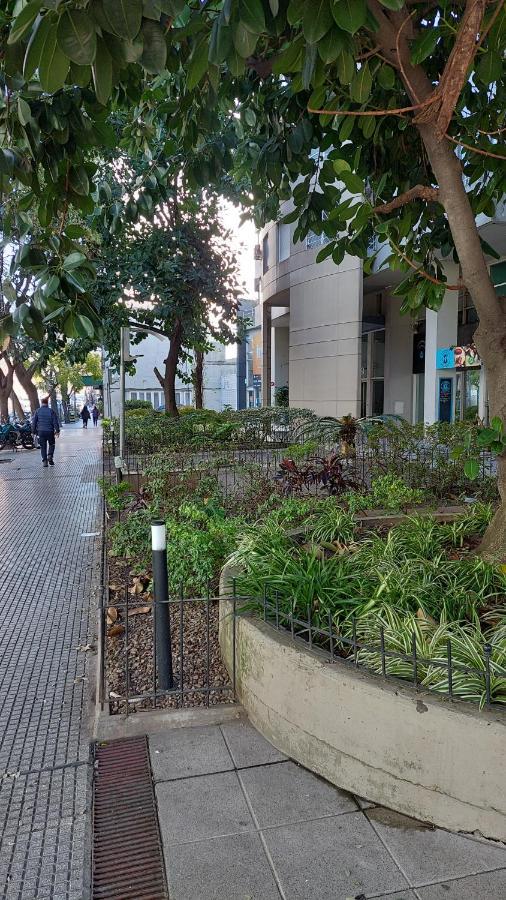 Petit Apartment En Avenida Belgrano Buenos Aires Eksteriør billede
