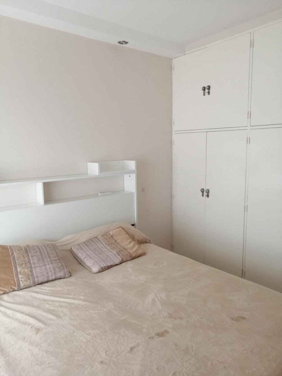 Petit Apartment En Avenida Belgrano Buenos Aires Eksteriør billede